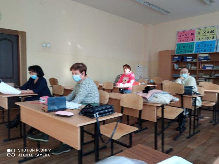 Семинар для учителей школы "Исследование в практике учителя" Подготовка команды и совместная разработка урока с целью решения проблем в фокус классе